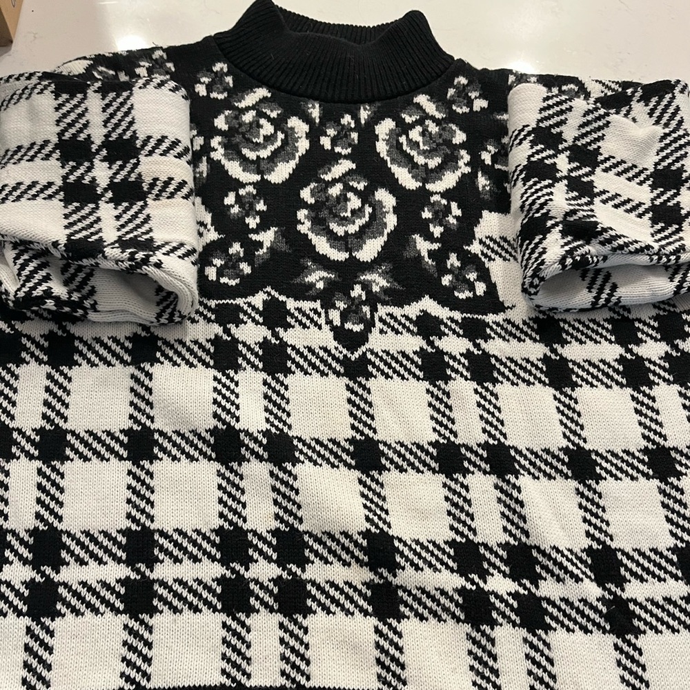 Vintage White & Black Rose Floral Sweater